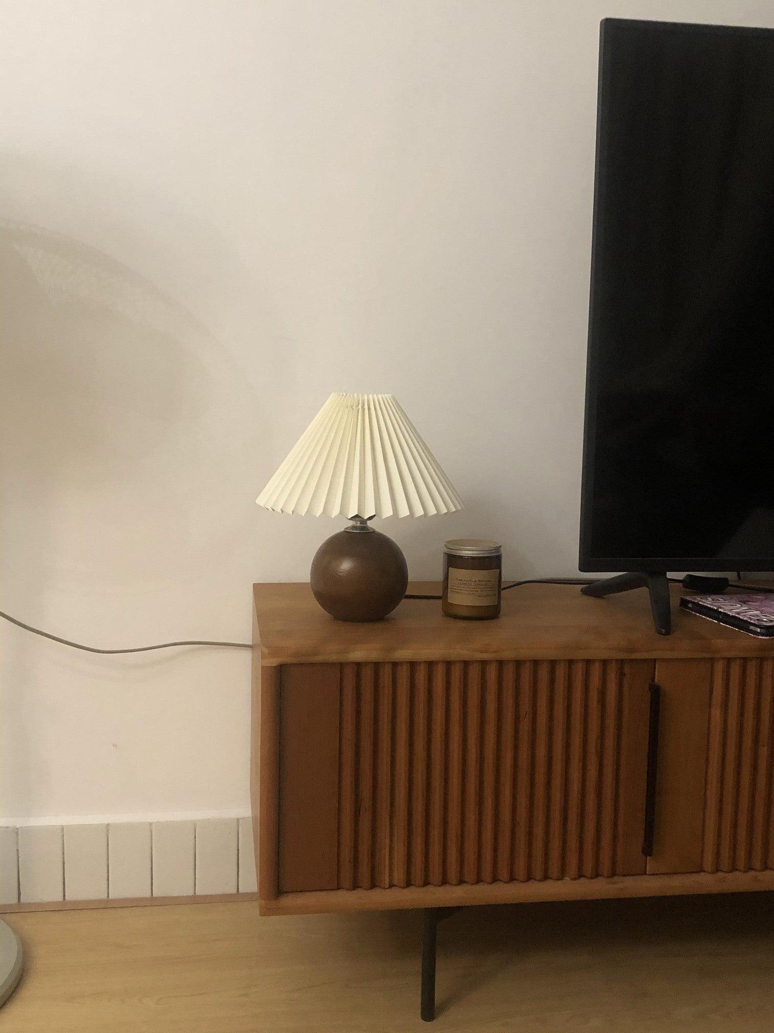 Zesilon Wooden Ball Table Lamp