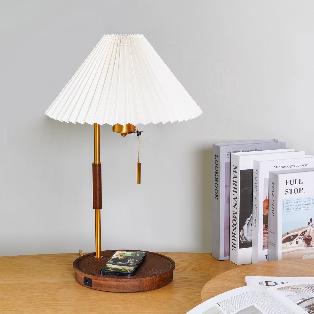 Vellain Retro Table Lamp