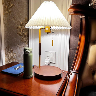 Vellain Retro Table Lamp