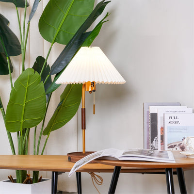 Vellain Retro Table Lamp