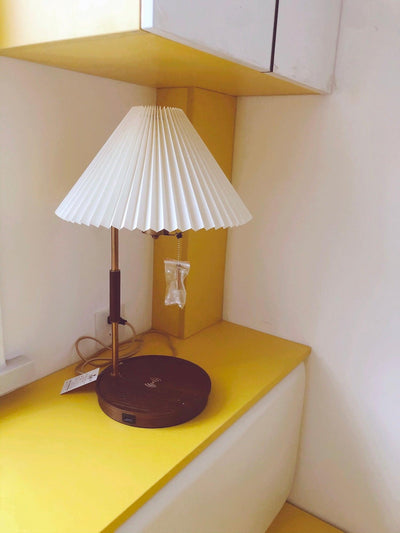Vellain Retro Table Lamp