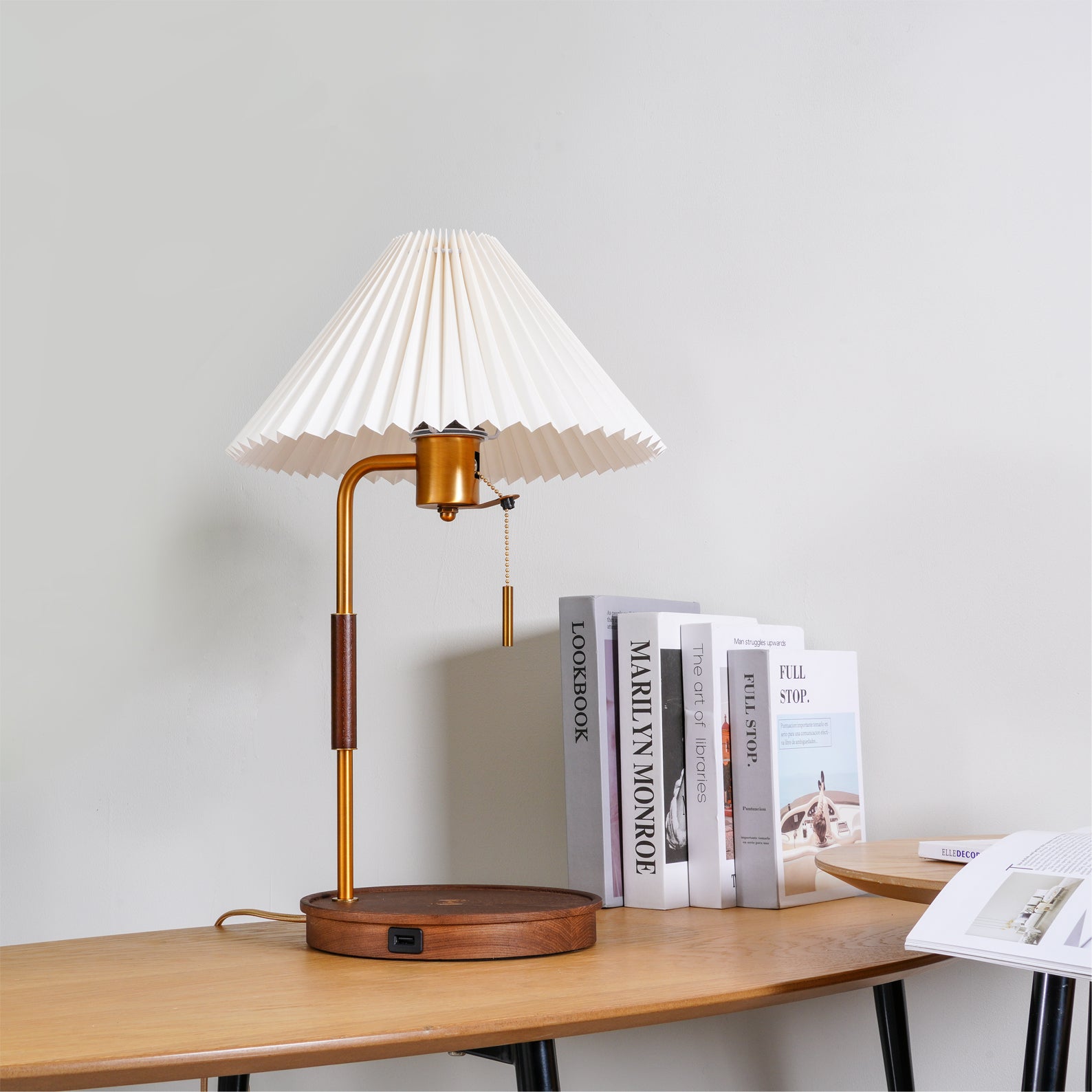 Vellain Retro Table Lamp