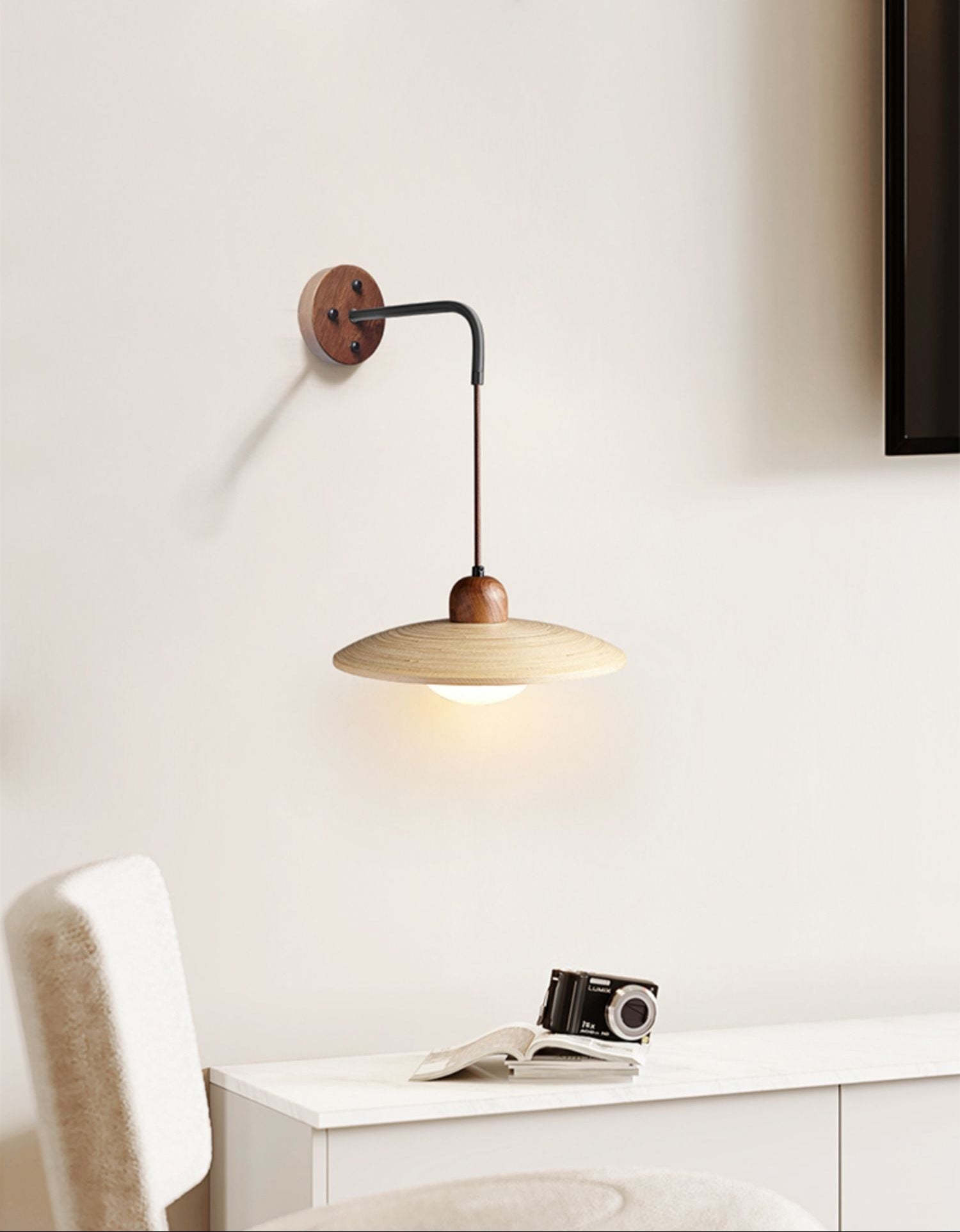 Sylaaria Wooden Saucer Wall Sconce