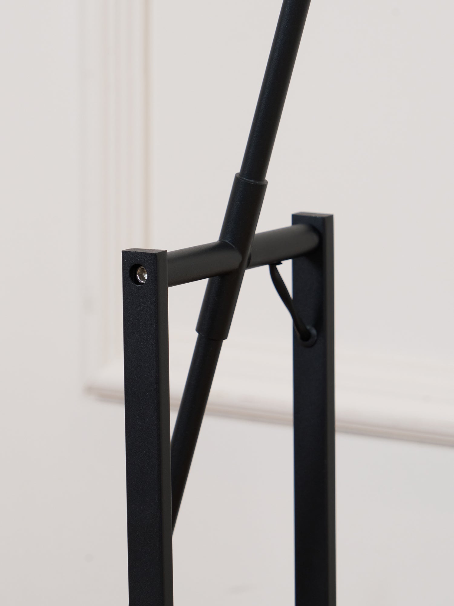 Teriisina Floor Lamp
