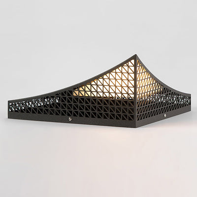 Lynn Industrial Elegant Metal Garden Light