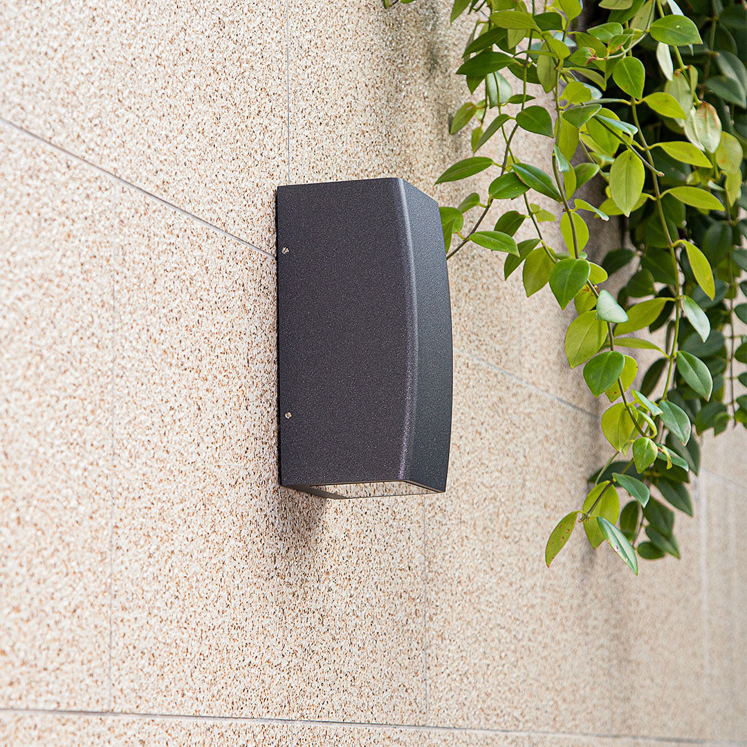 Mararet Modern LED Aluminum Outdoor Wall Light
