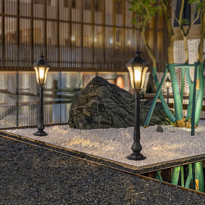 Evae Retro-Inspired Traditional Iron Outdoor Post Lamp