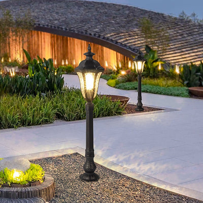Evae Retro-Inspired Traditional Iron Outdoor Post Lamp