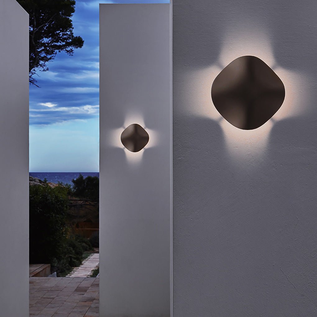 Dudley Multi-Functional Landscape Aluminum Outdoor Lights