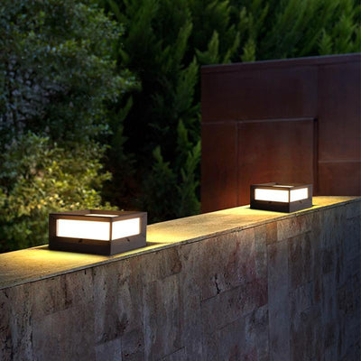 Una Square Unique Modern Metal Solar Outdoor Lights