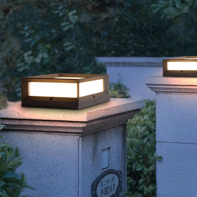 Una Square Unique Modern Metal Solar Outdoor Lights