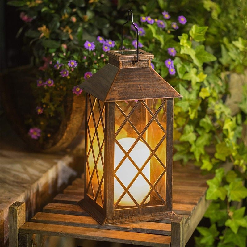 Grea Retro LED Bronze Antique Solar Outdoor Lamp