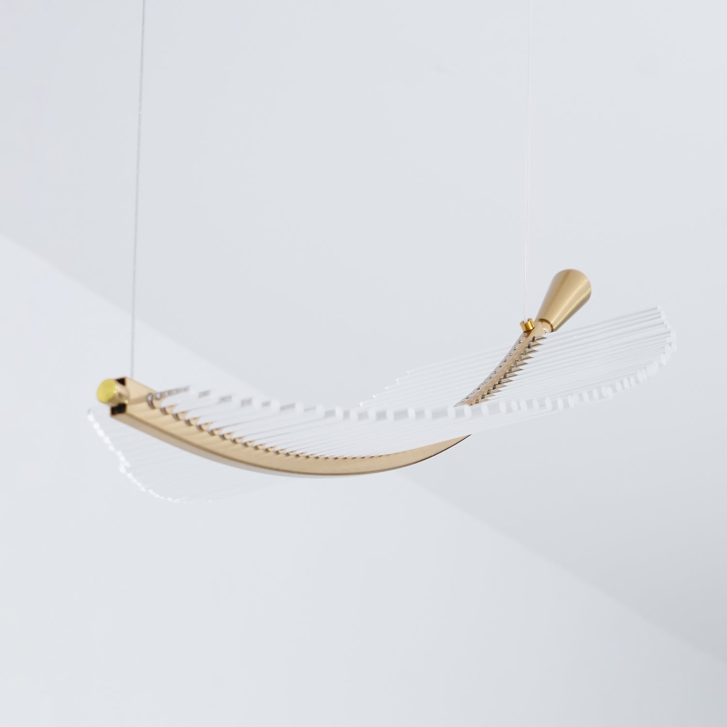 Kuo Chandelier Leaf Acrylic Gold Elegant Modern