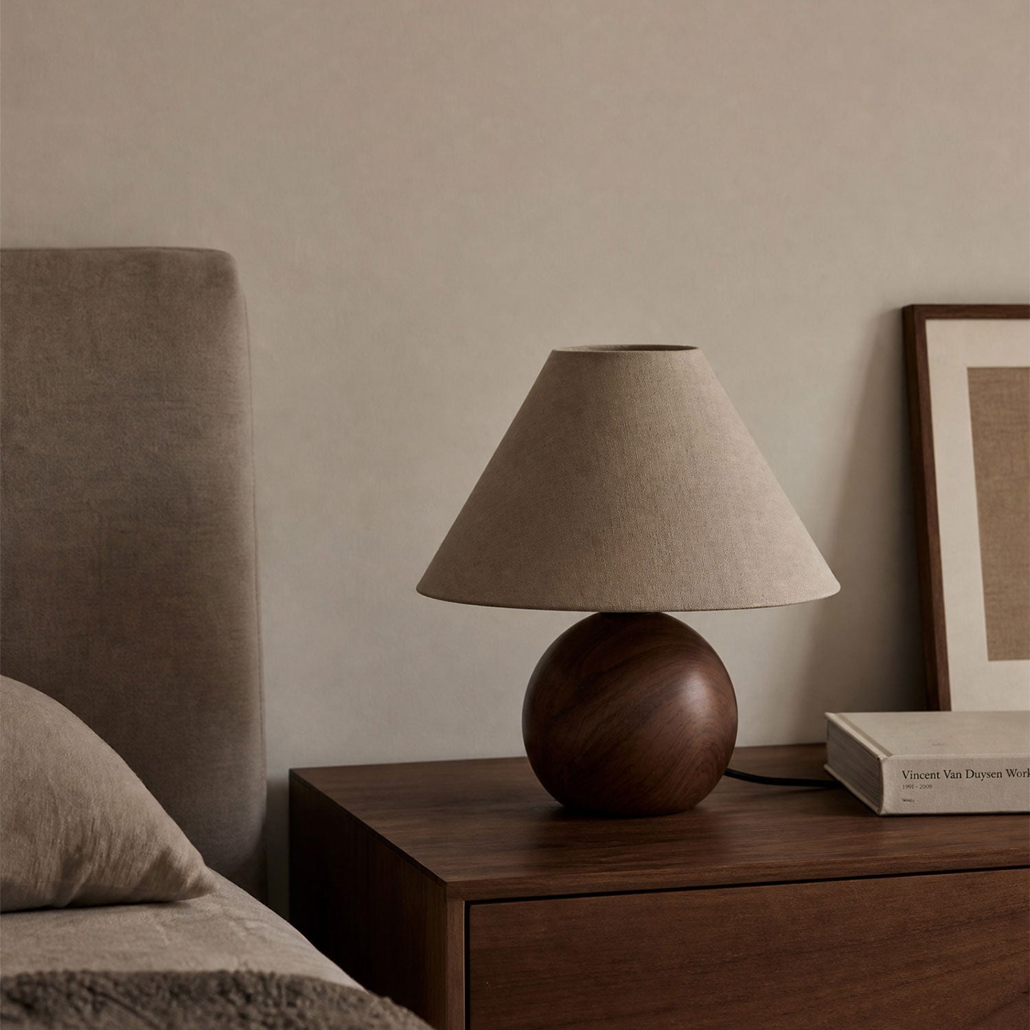 Seloaine Table Lamp