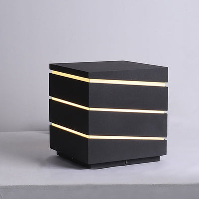Wanderer Modern Linear Elegant Metal Outdoor Light