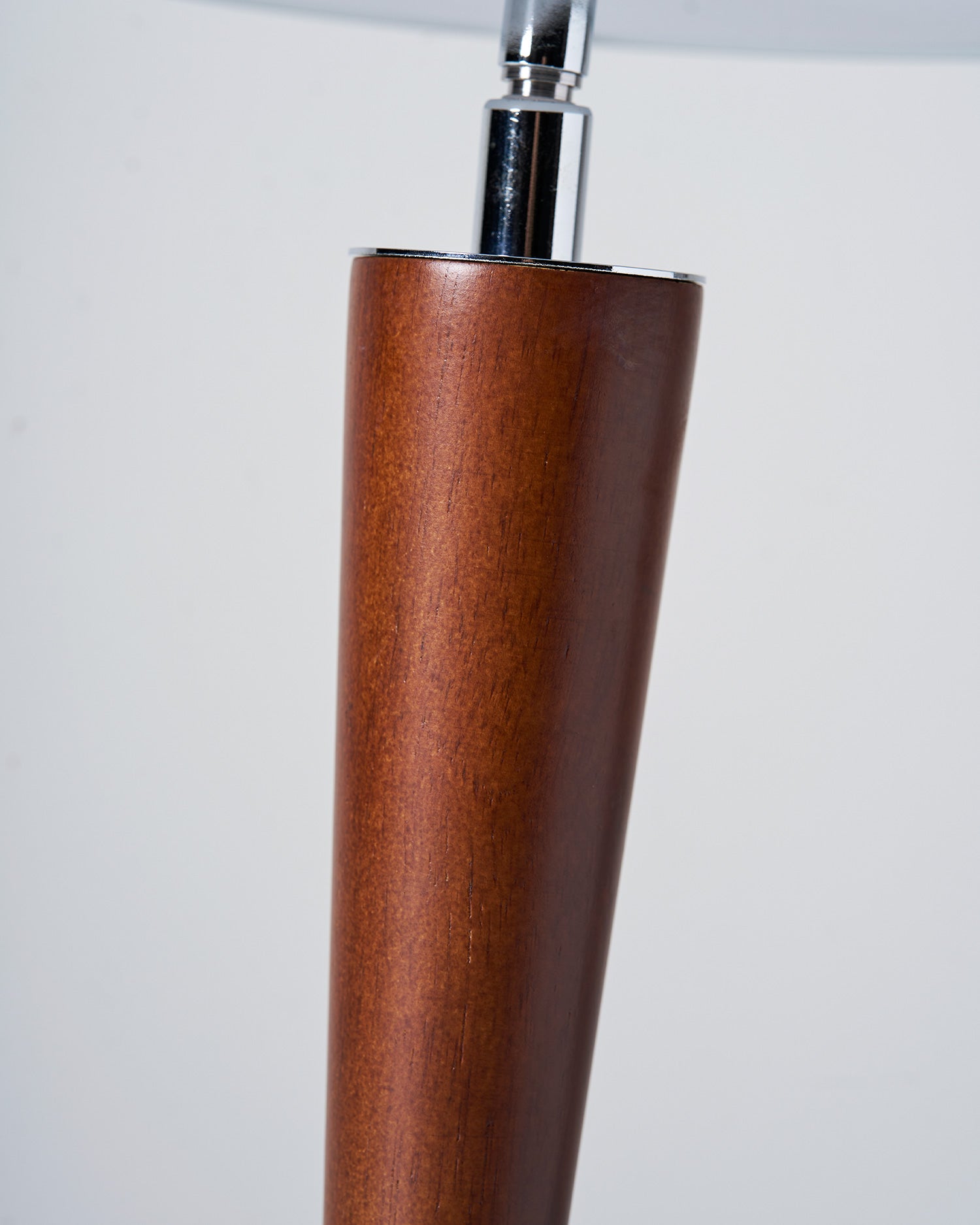 Elainelia Table Lamp