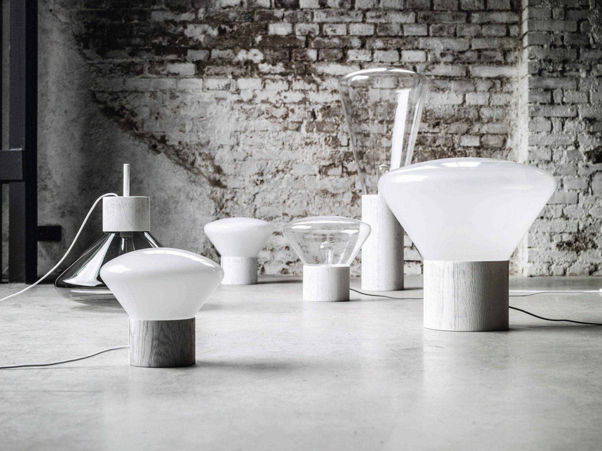 Sylirella Minimalist Wood Table Lamp