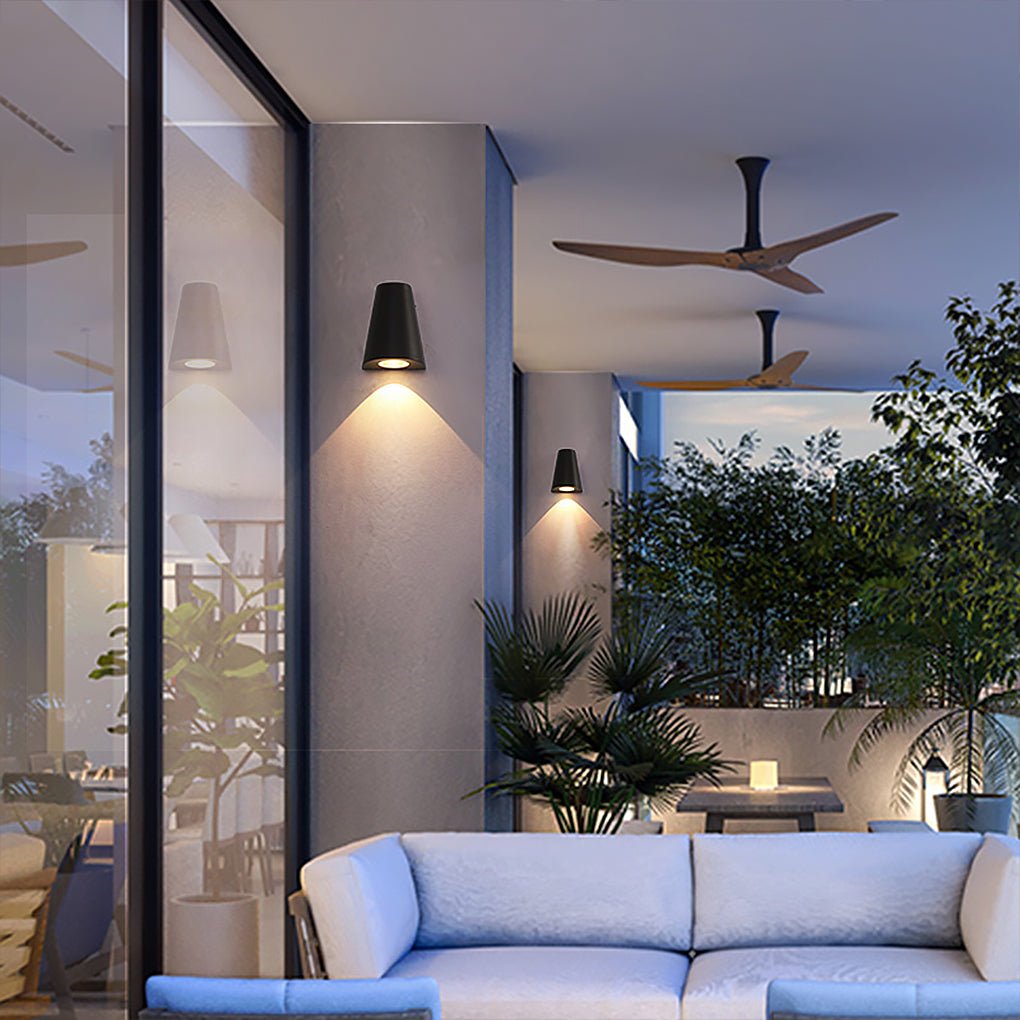 Hal Nordic Minimalist LED Aluminum Outdoor Wall Light