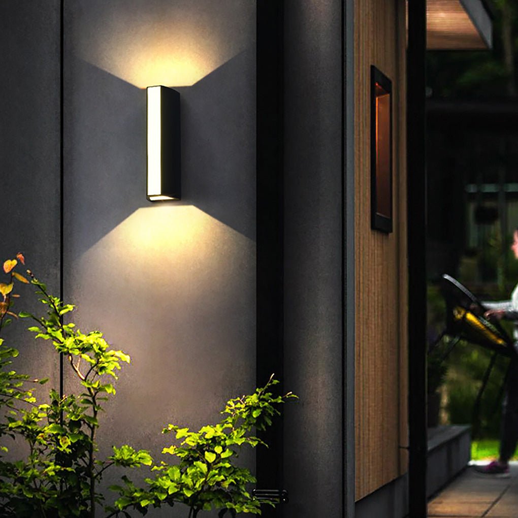 Georgia Courtyard Decorative Aluminum Outdoor Wall Lights