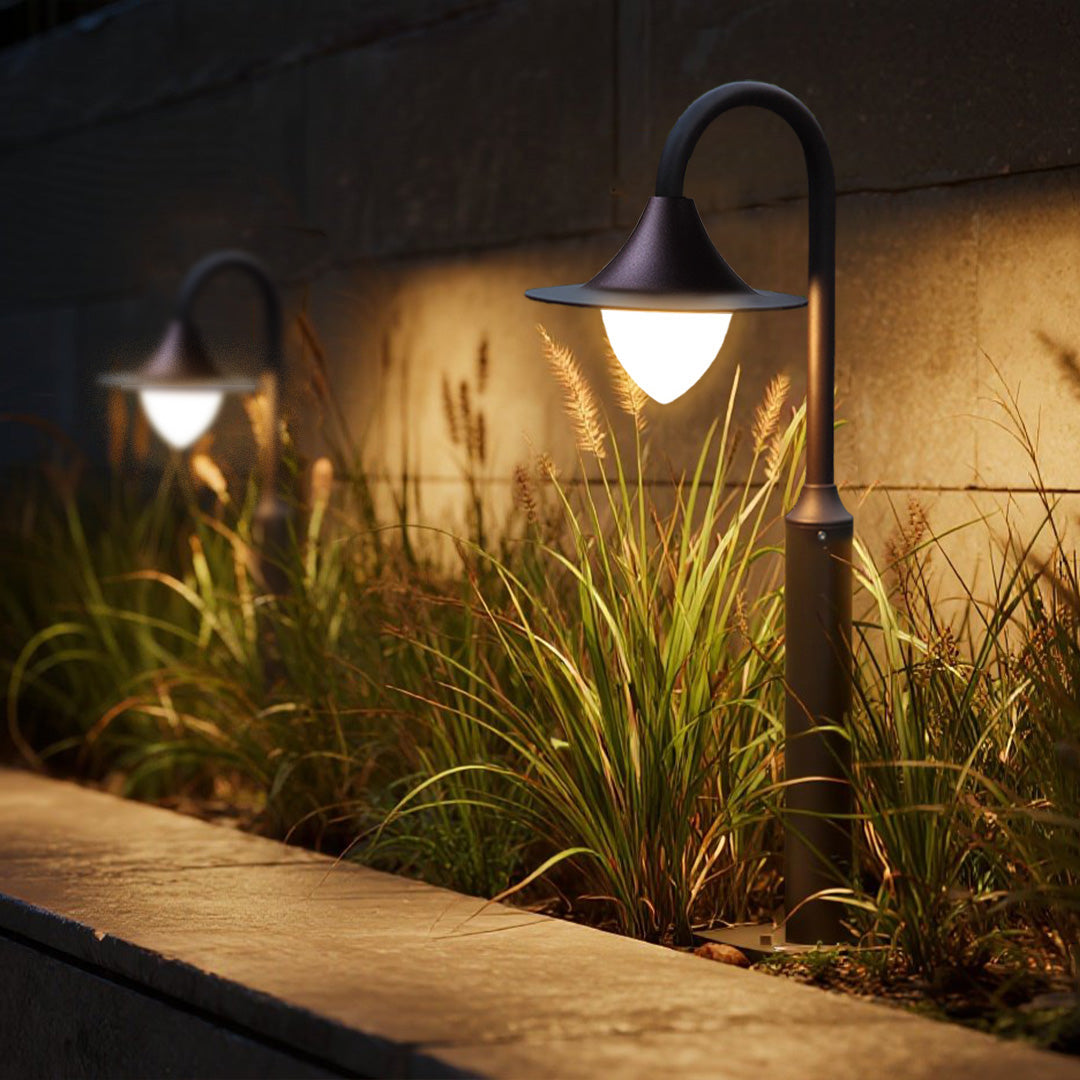 Woody Minimalist Elegance Aluminum Outdoor Path Light