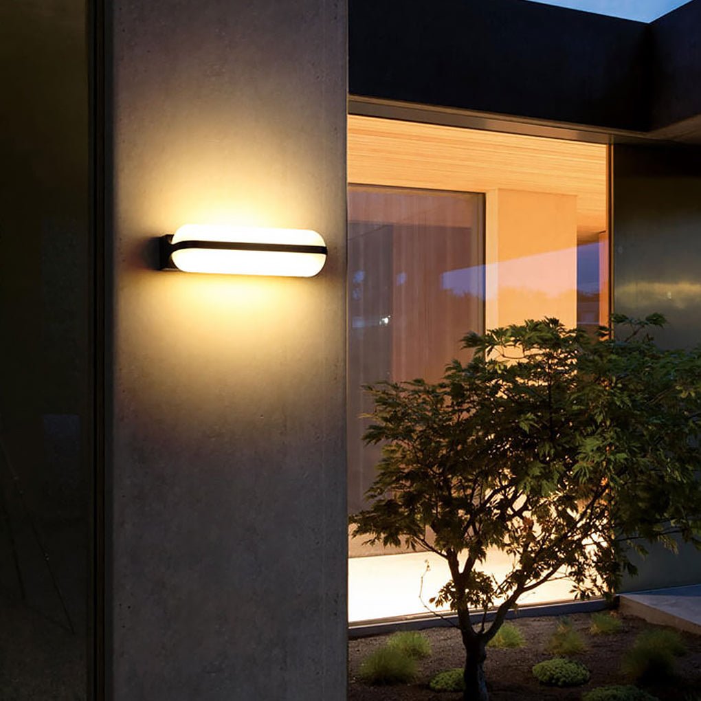 Amaryllis Retro Industrial Metal Outdoor Wall Light