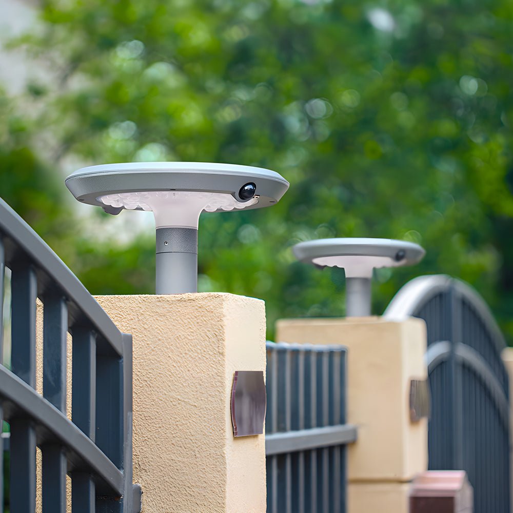 Vanda Simple Round LED Solar LED Aluminum Outdoor Post Light